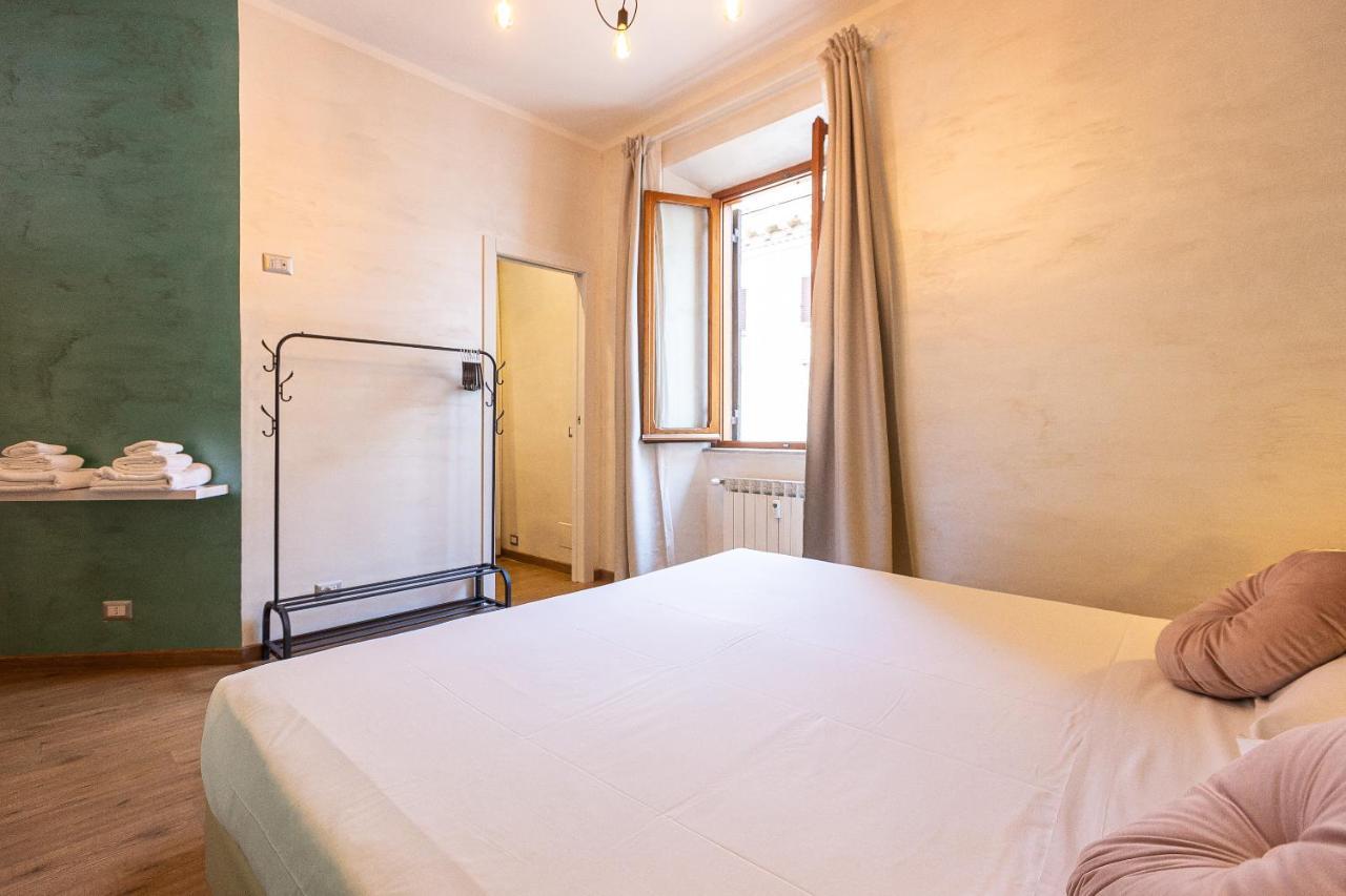 Apartment Lovely New Via Genova Rom