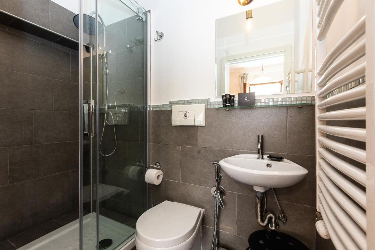 Lovely New Via Genova Apartment Rom